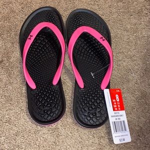 Under armour flip flops